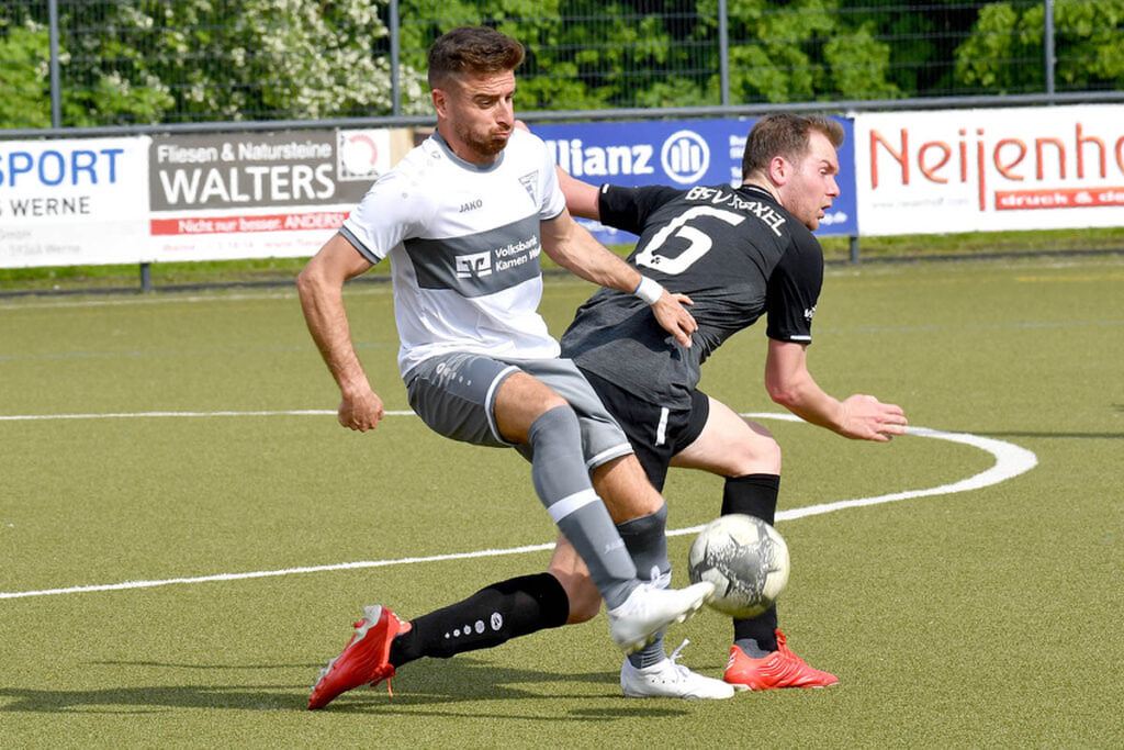 Jussef Saado kam in der 65. Minute für Marc Schwerbrock ins Spiel und gab die Vorlagen für das 2:1 durch Colin Lachowicz und das 3:1 durch Tim Abdinghoff. Foto: MSW