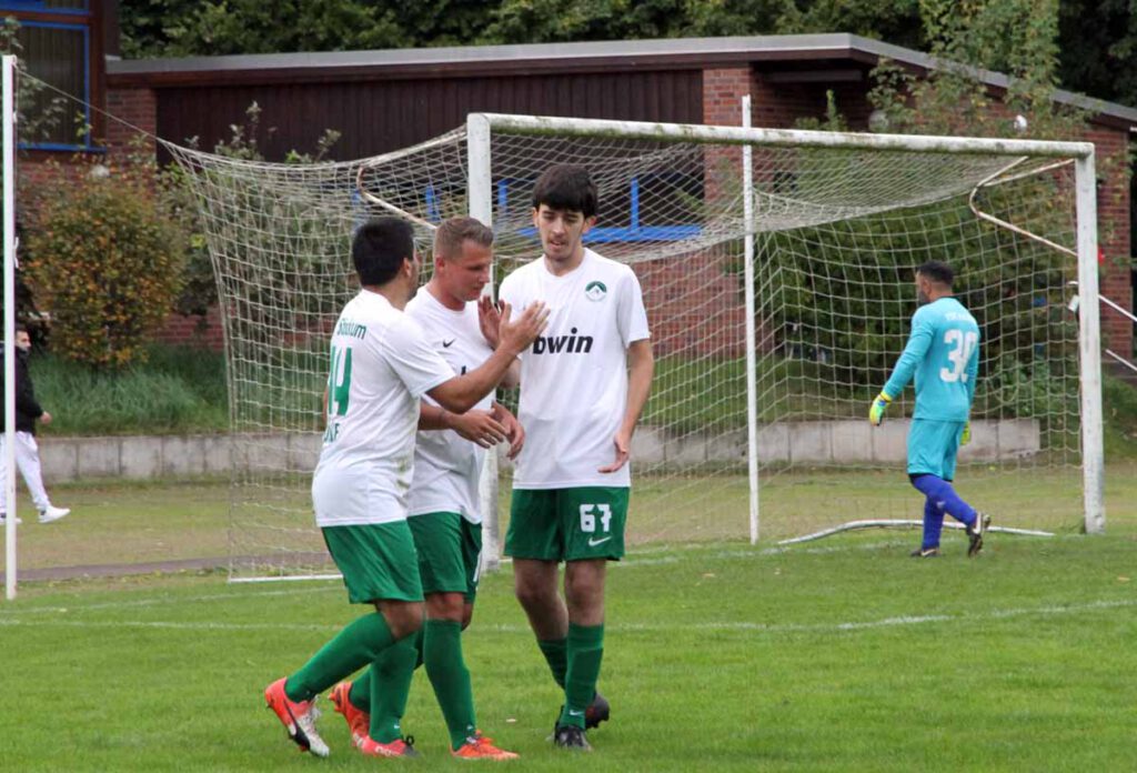 Der Stockum bejubelt den siebten Sieg in Serie. Foto: Niko Wagner